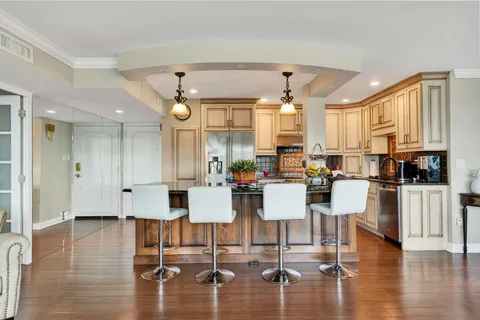 $480,000 | 1414 Continental Drive, Unit 1201, Chattanooga, TN 37405