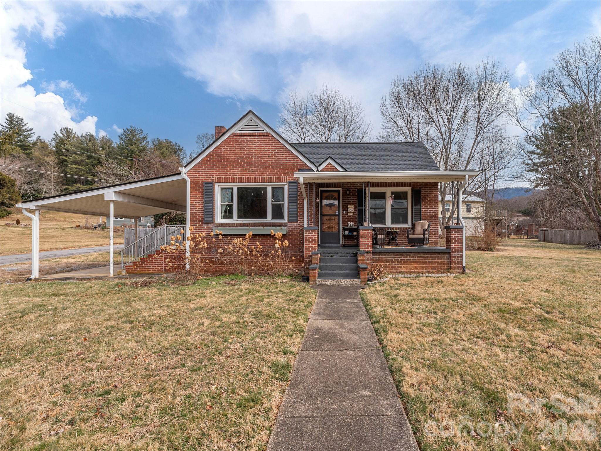 132 Maxwell Street Waynesville, NC 28786 - Photo 2 of 22