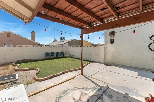 $315,500 | 108 Sirnoble Street, Las Vegas, NV 89110