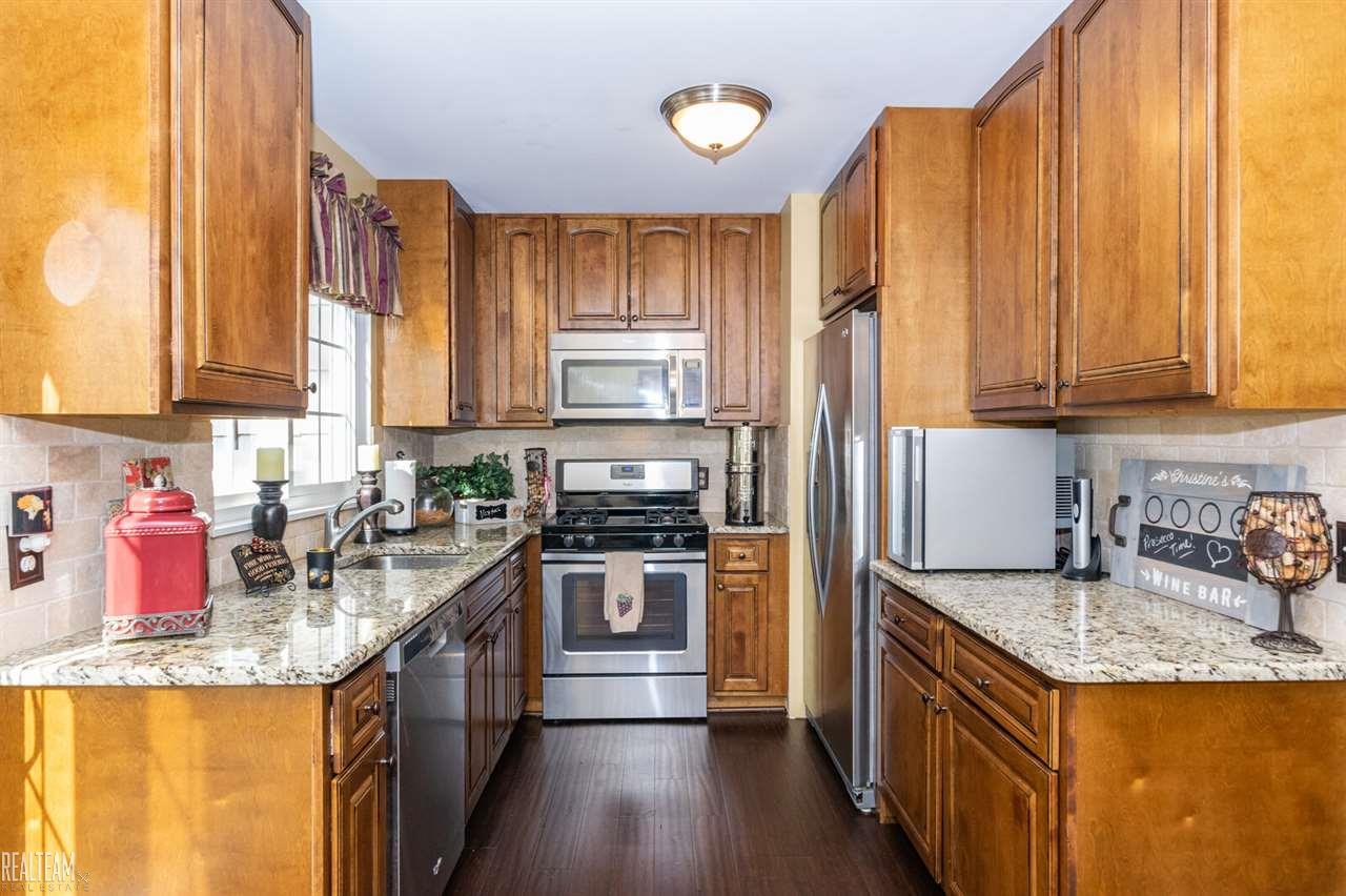 1159 Pine Ridge Court Rochester Hills, MI 48306 - Photo 8 of 23