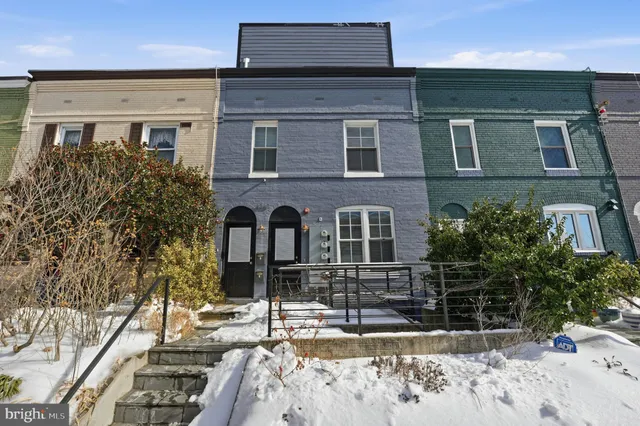 $575,000 | 1018 13th Street Southeast, Unit 2, Washington, DC 20003