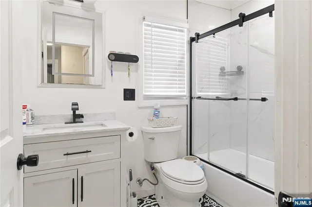 $575,000 | 273 East 6th Street, Clifton, NJ 07011