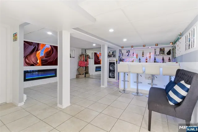 $575,000 | 273 East 6th Street, Clifton, NJ 07011