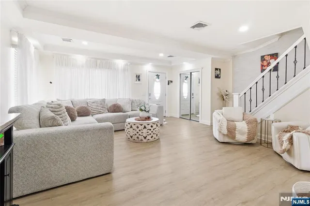 $575,000 | 273 East 6th Street, Clifton, NJ 07011