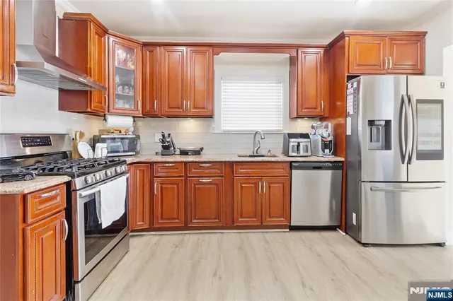 $575,000 | 273 East 6th Street, Clifton, NJ 07011