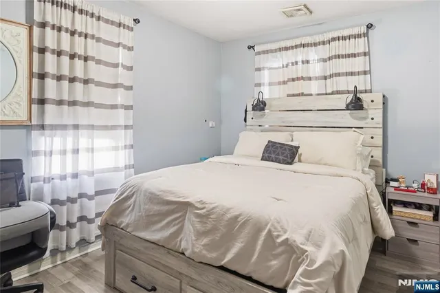 $575,000 | 273 East 6th Street, Clifton, NJ 07011