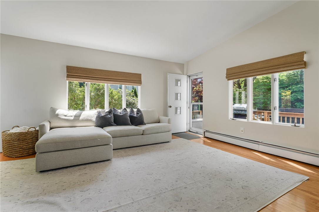 5 Indigo Road Barrington, RI 02806 - Photo 20 of 46