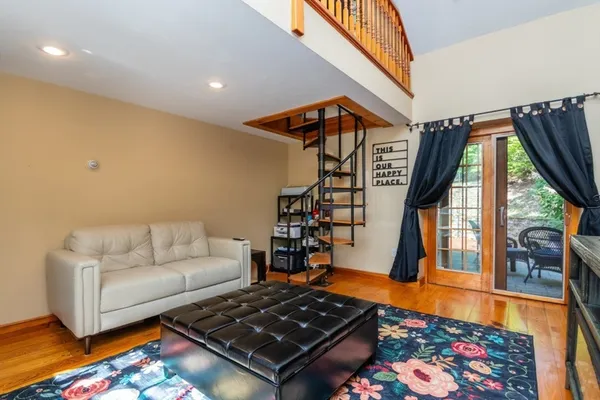 $699,900 | 8 Old Fisher Lane, Walpole, MA 02081