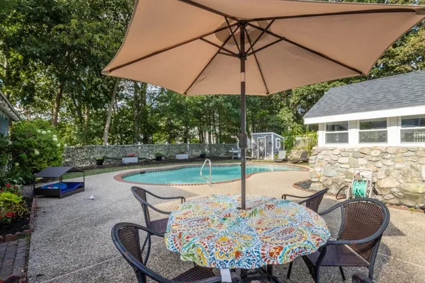 $699,900 | 8 Old Fisher Lane, Walpole, MA 02081