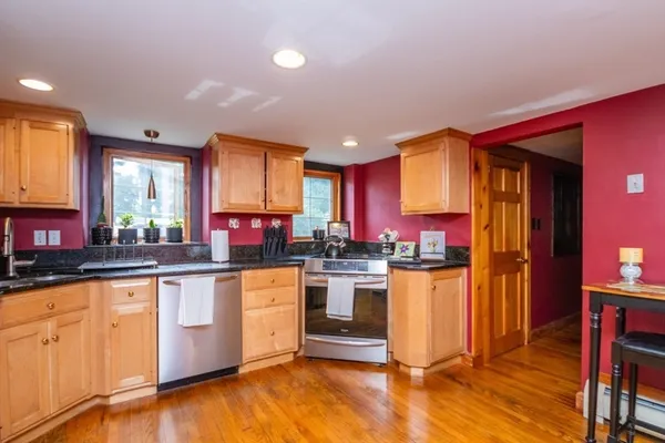 $699,900 | 8 Old Fisher Lane, Walpole, MA 02081