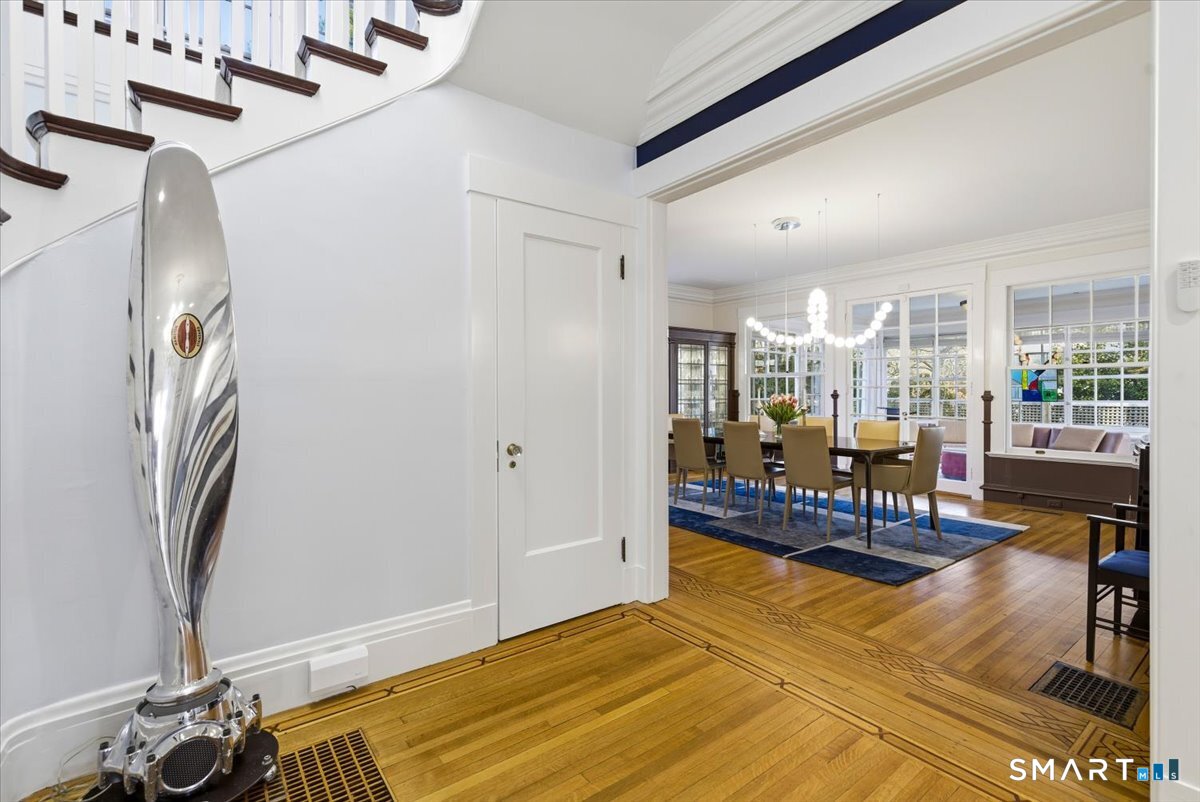 144 Edgehill Road Hamden, CT 06517 - Photo 10 of 39 Gallery Image 10