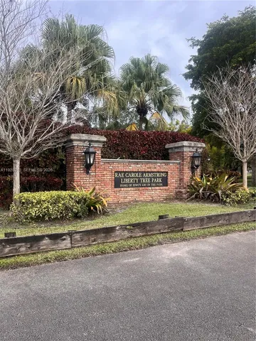 $2,050 | 403 Northwest 68th Avenue, Unit 206, Plantation, FL 33317