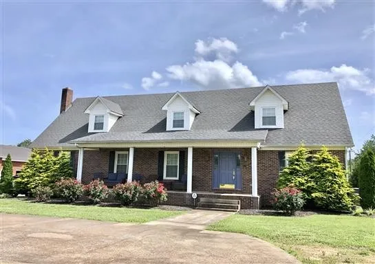 $449,000 | 405 Robins Street, Lawrenceburg, TN 38464