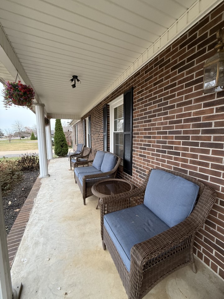 405 Robins Street Lawrenceburg, TN 38464 - Photo 3 of 65