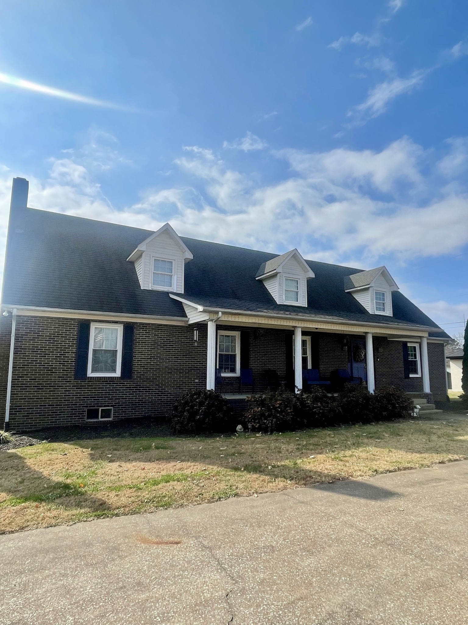 405 Robins Street Lawrenceburg, TN 38464 - Photo 45 of 65 a view of a house with a garden