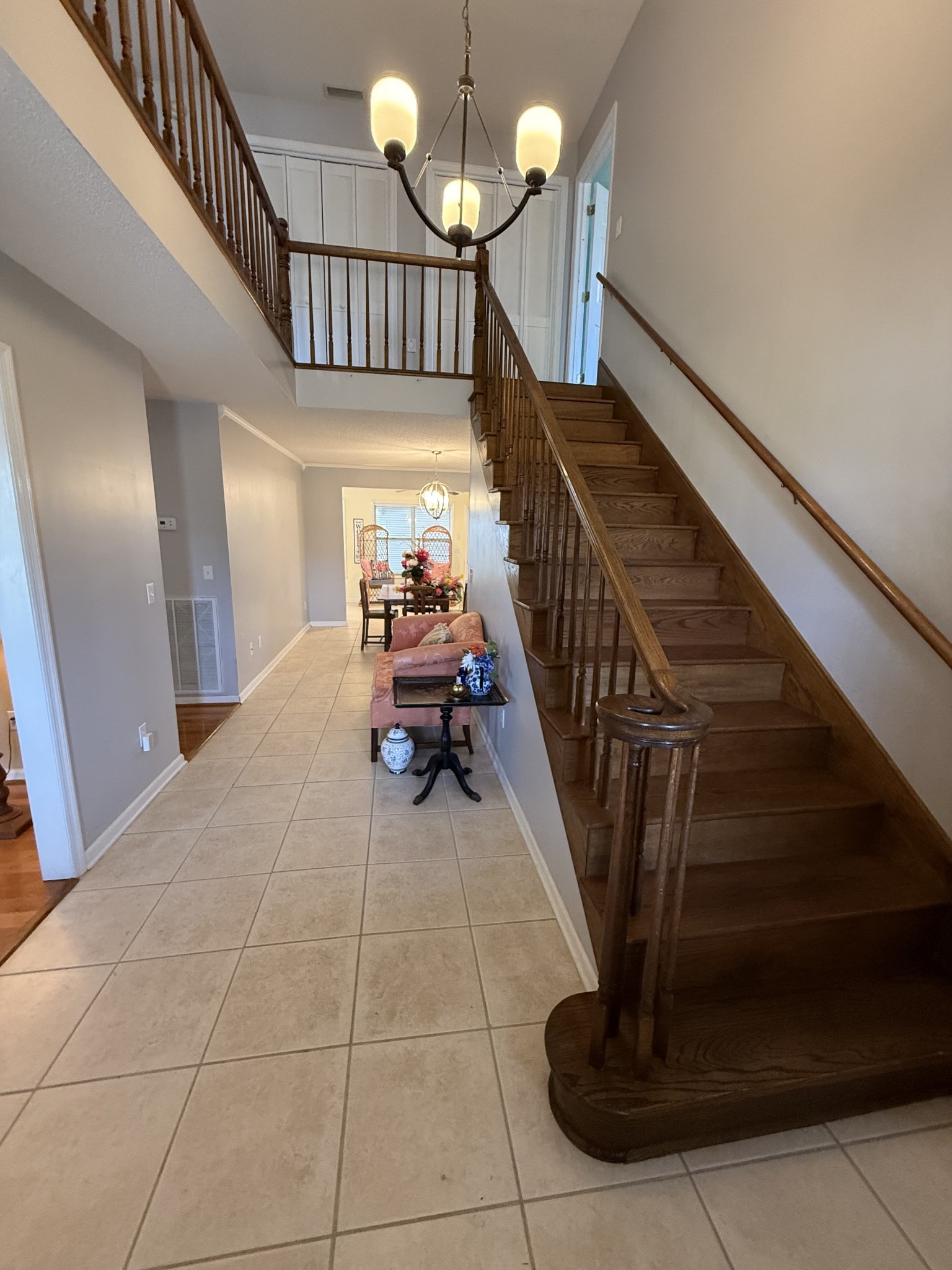 405 Robins Street Lawrenceburg, TN 38464 - Photo 5 of 65 a view of entryway