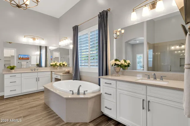 $1,799,900 | 4282 East Estrella Court, Gilbert, AZ 85296