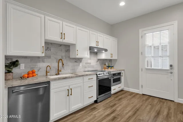 $1,799,900 | 4282 East Estrella Court, Gilbert, AZ 85296