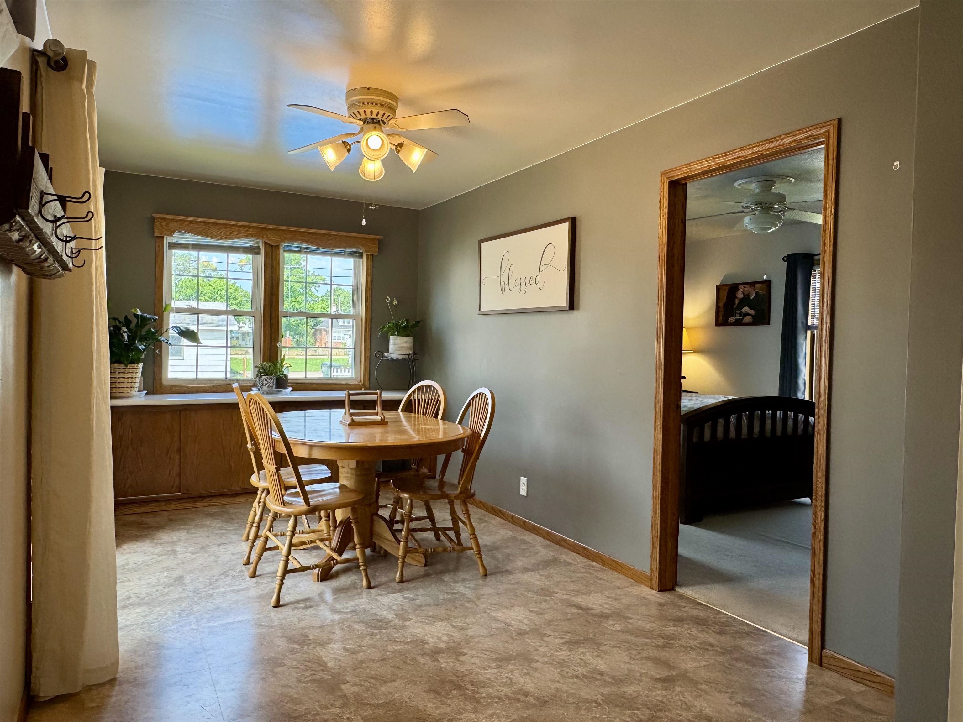 323 South Ohio Street Prairie du Chien, WI 53821 - Photo 15 of 38