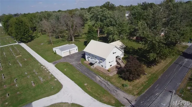 $167,400 | 412 West College Avenue, Shelbina, MO 63468