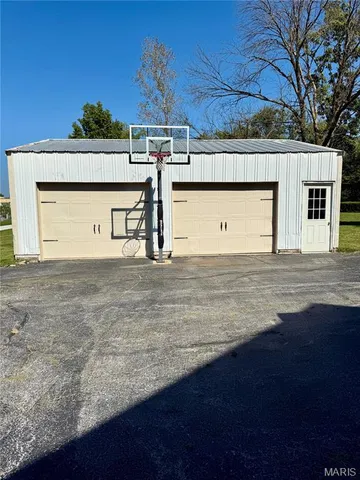 $167,400 | 412 West College Avenue, Shelbina, MO 63468