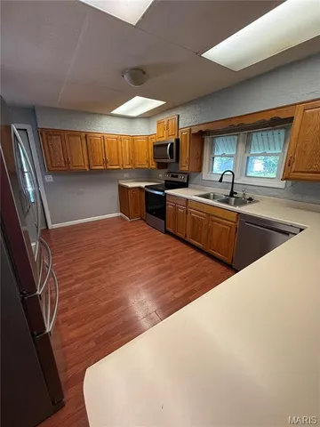 $167,400 | 412 West College Avenue, Shelbina, MO 63468