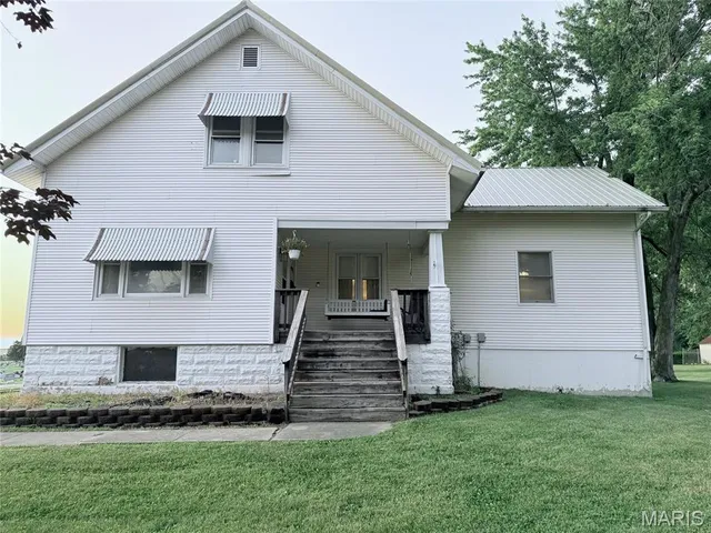 $167,400 | 412 West College Avenue, Shelbina, MO 63468