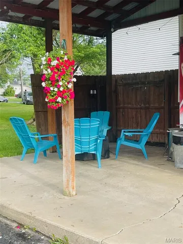 $167,400 | 412 West College Avenue, Shelbina, MO 63468