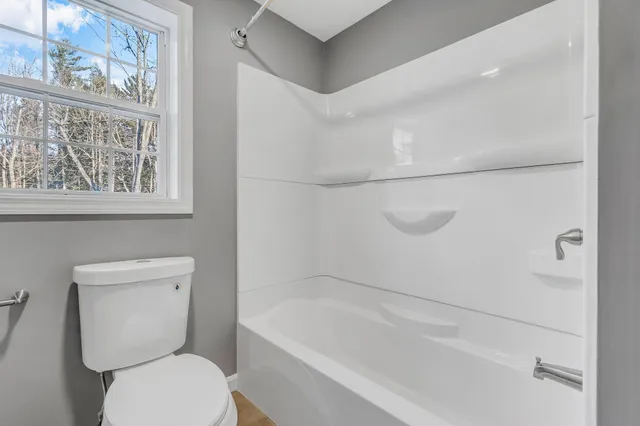 $279,900 | 14 Staples Pond Road, Temple, ME 04984