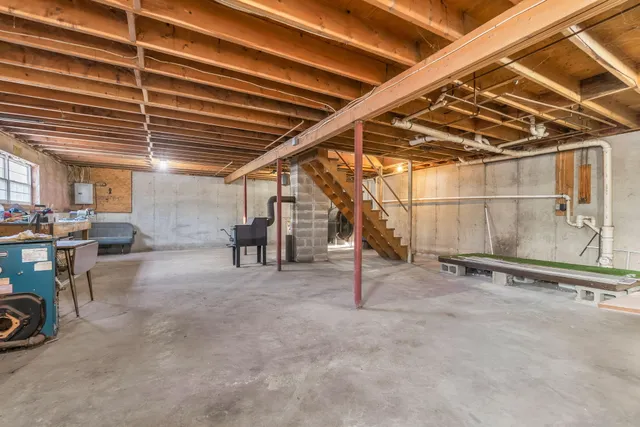 $279,900 | 14 Staples Pond Road, Temple, ME 04984