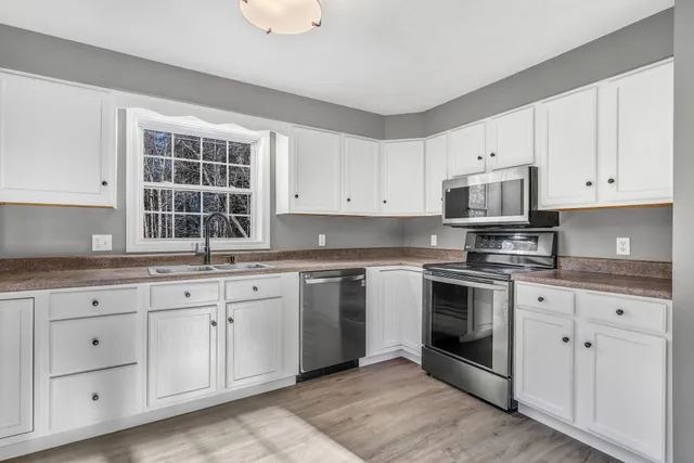 $279,900 | 14 Staples Pond Road, Temple, ME 04984