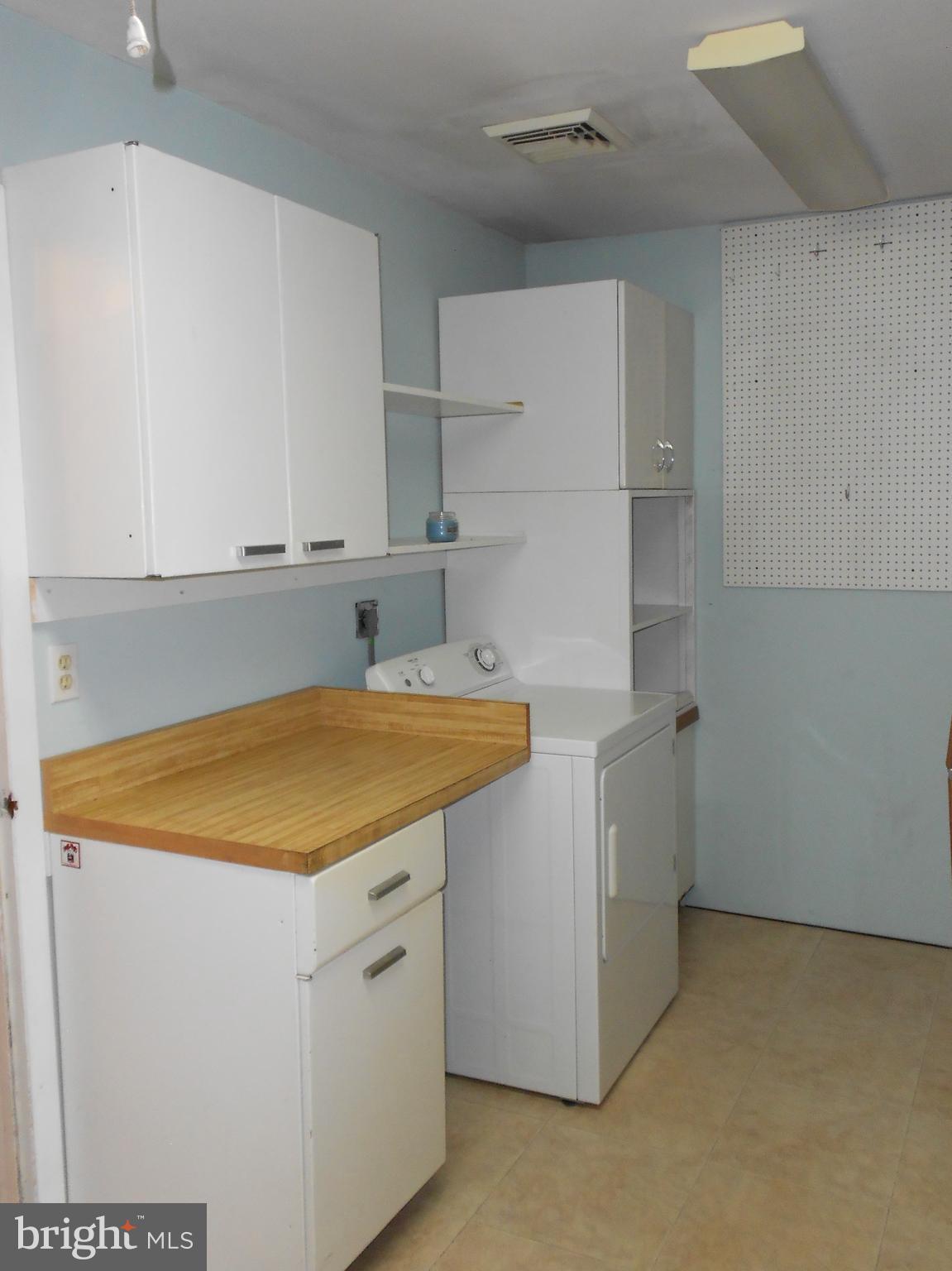 21 Full Turn Road Levittown, PA 19056 - Photo 13 of 42 Laundry Room
