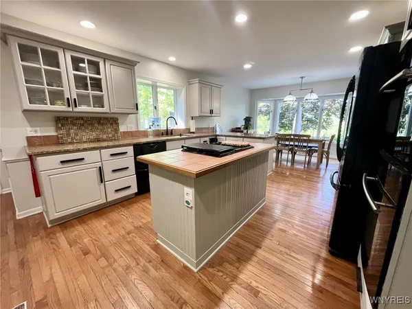 $3,200 | 219 Glenridge Road, East Aurora, NY 14052