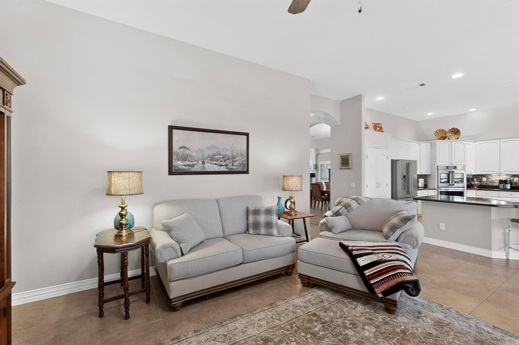 10900 Fieldstone Street Denton, TX 76207 - Photo 14 of 40 Family room