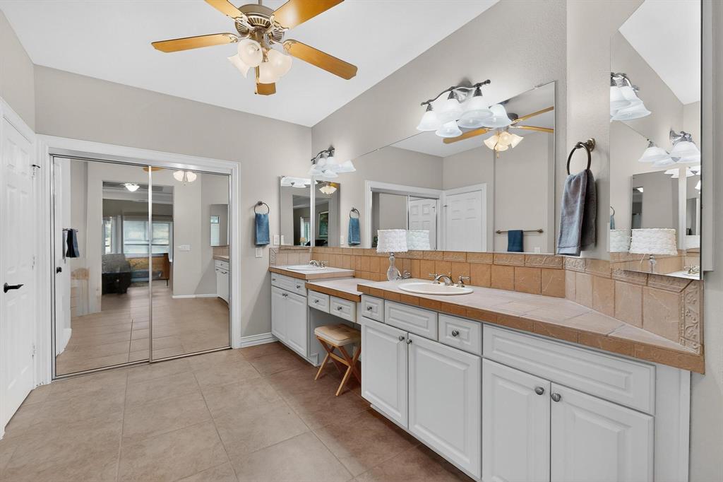 10900 Fieldstone Street Denton, TX 76207 - Photo 25 of 40