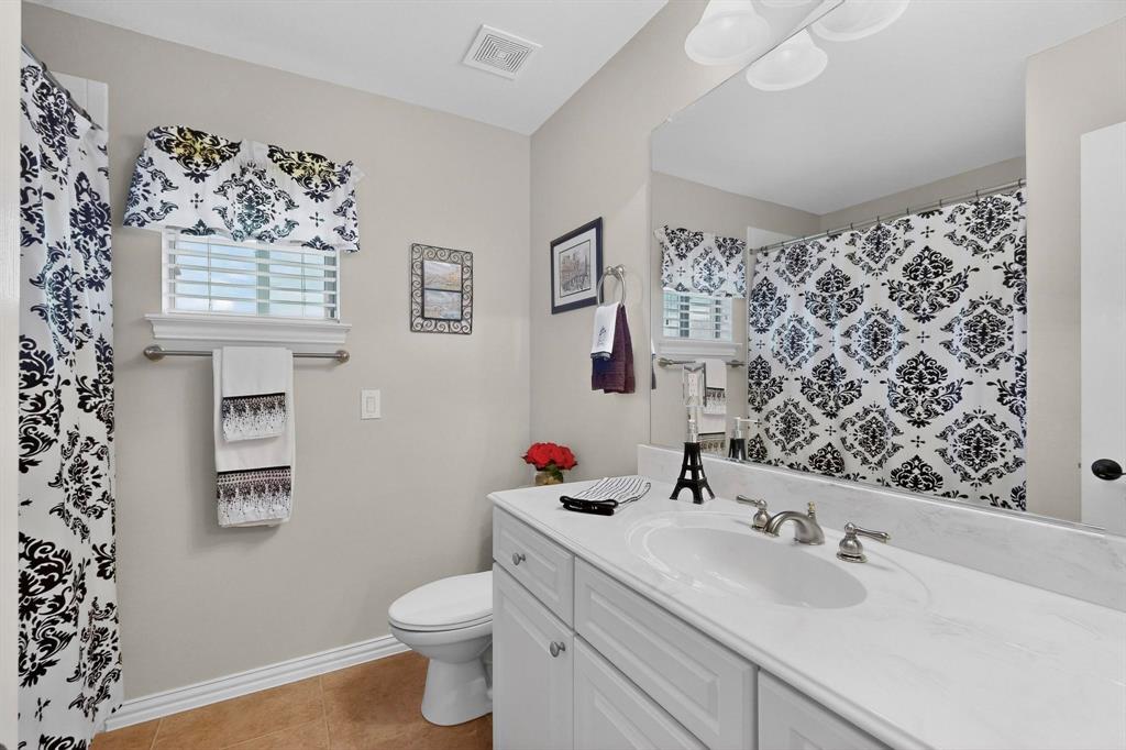 10900 Fieldstone Street Denton, TX 76207 - Photo 32 of 40