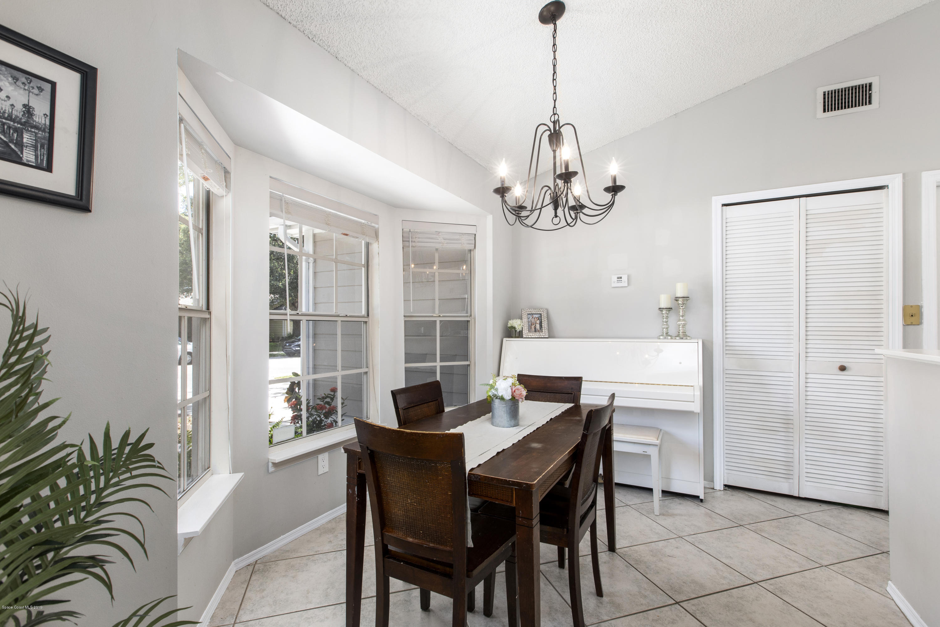 167 Twin Lakes Road Melbourne, FL 32901 - Photo 6 of 29 Breakfast Nook