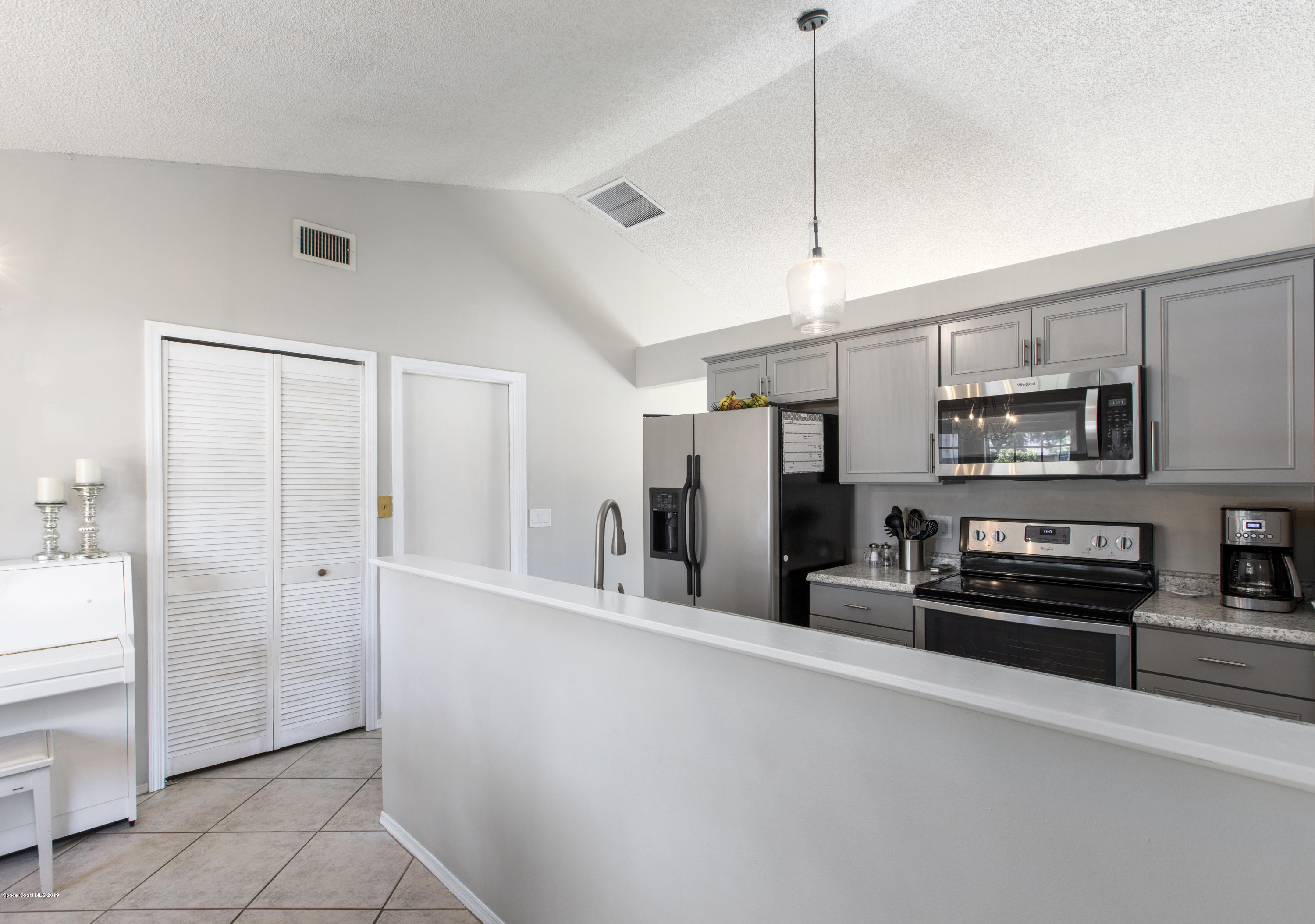 167 Twin Lakes Road Melbourne, FL 32901 - Photo 7 of 29 Kitchen View
