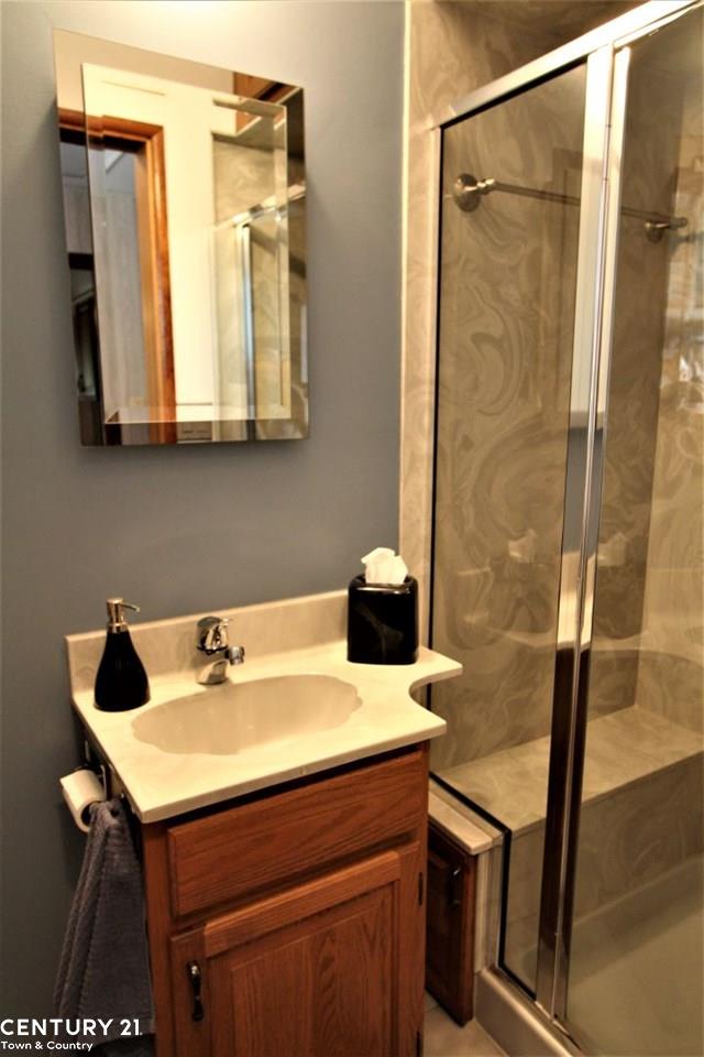 37835 Pointe Rosa Street Harrison Township, MI 48045 - Photo 20 of 22 Gallery Image 20