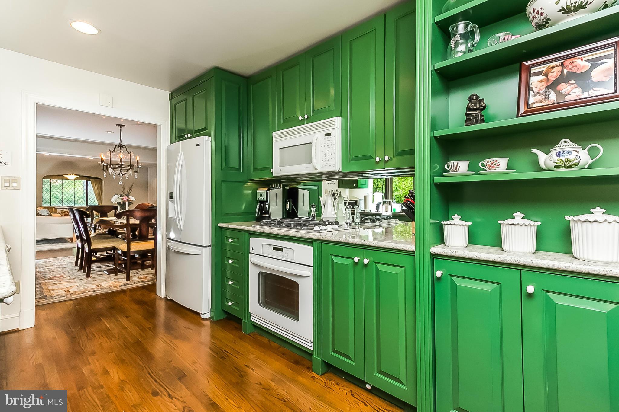 803 Eton Road Baltimore, MD 21204 - Photo 5 of 30 Kitchen