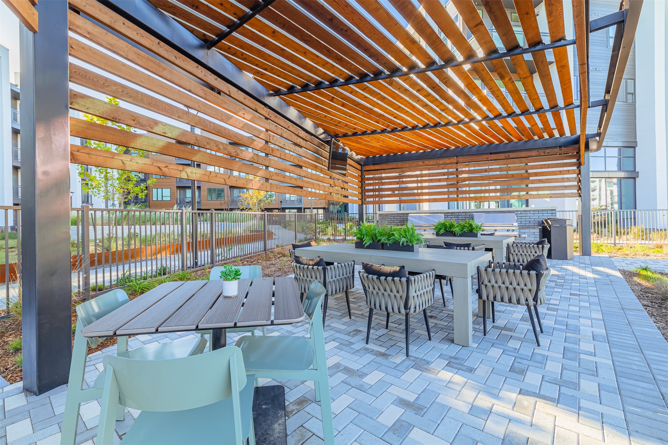 10505 Deerwood Road, Unit 335 Houston, TX 77042 - Photo 6 of 20