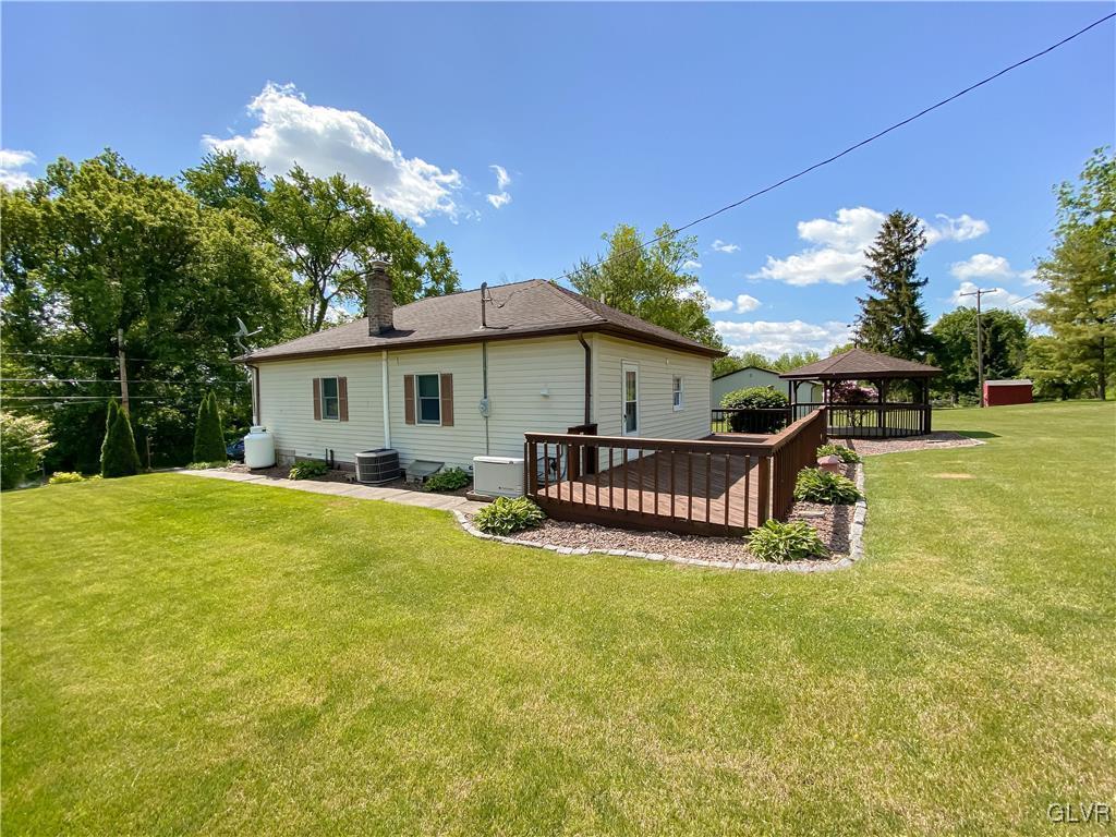 3019 Penn Allen Road Nazareth, PA 18064 - Photo 4 of 26