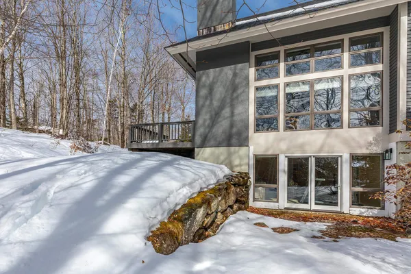 $1,100,000 | 3 Linscott Road, Winhall, VT 05340