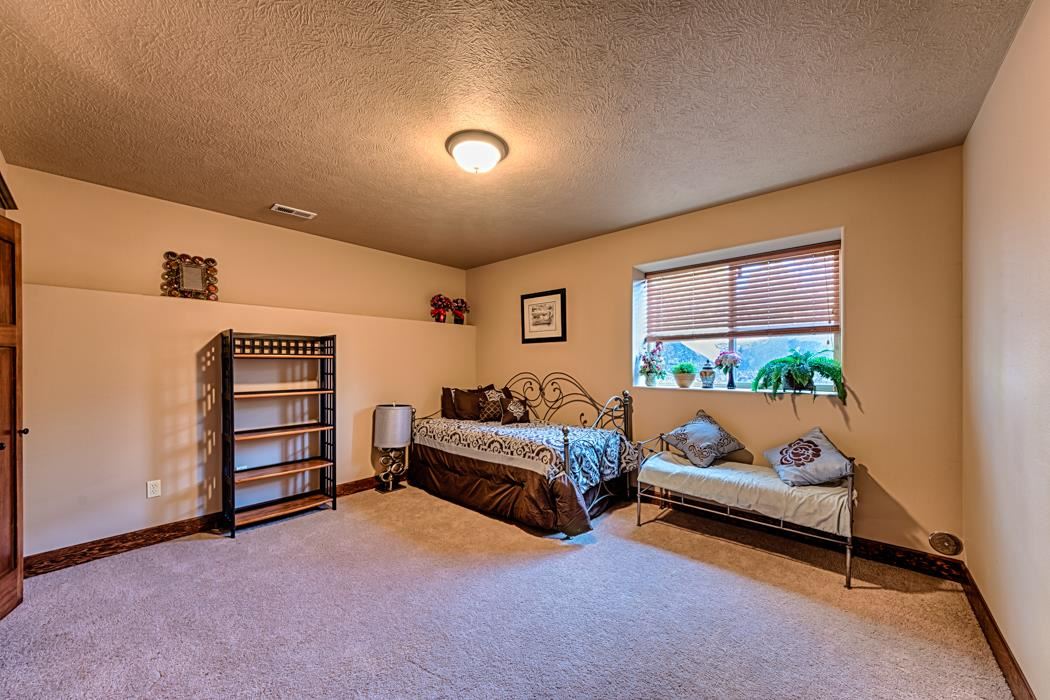 1610 West Panorama Avenue Spokane, WA 99208 - Photo 16 of 20