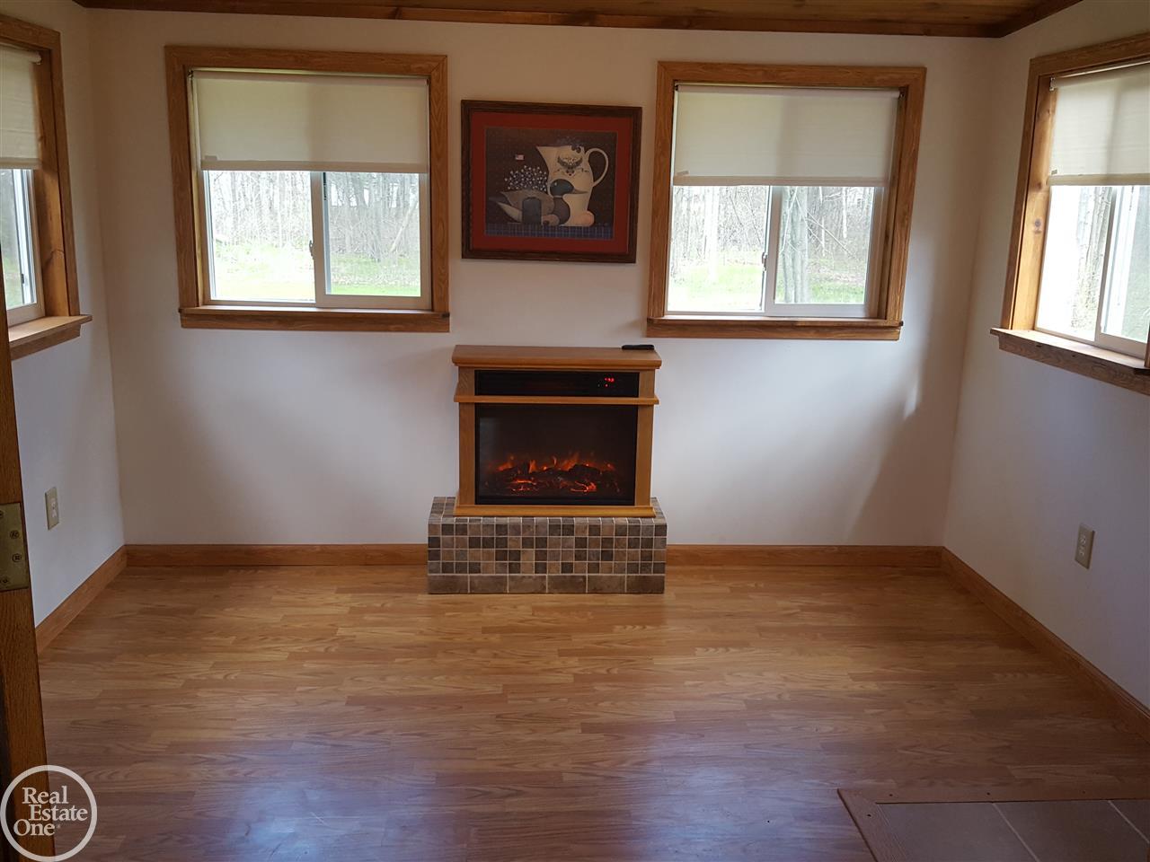2396 Partridge Road Port Huron, MI 48060 - Photo 3 of 32