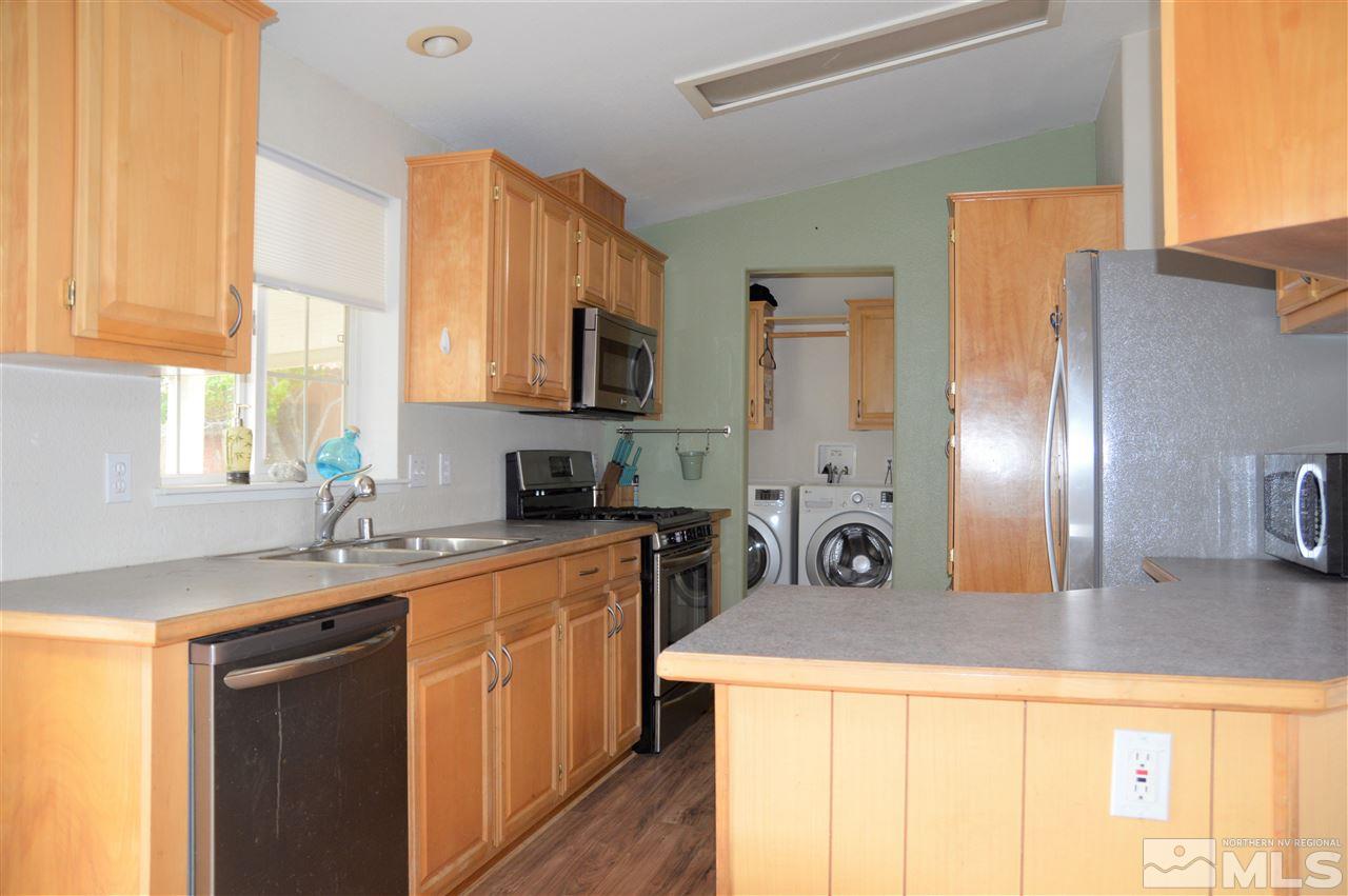 7535 South Claridge Pointe Parkway Reno, NV 89506 - Photo 5 of 13 Photo 5