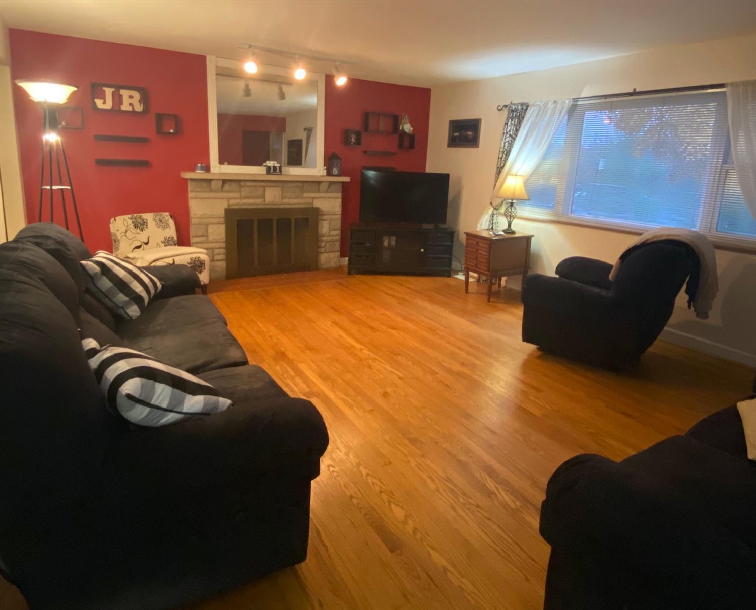 10580 West Mill Road Cincinnati, OH 45240 - Photo 4 of 27