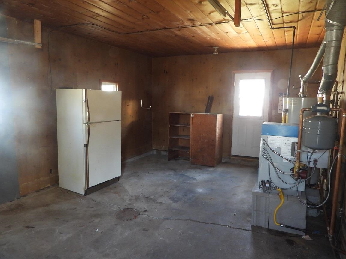 1198 Wayne Road Alpena, MI 49707 - Photo 5 of 27 1909809-4.JPG