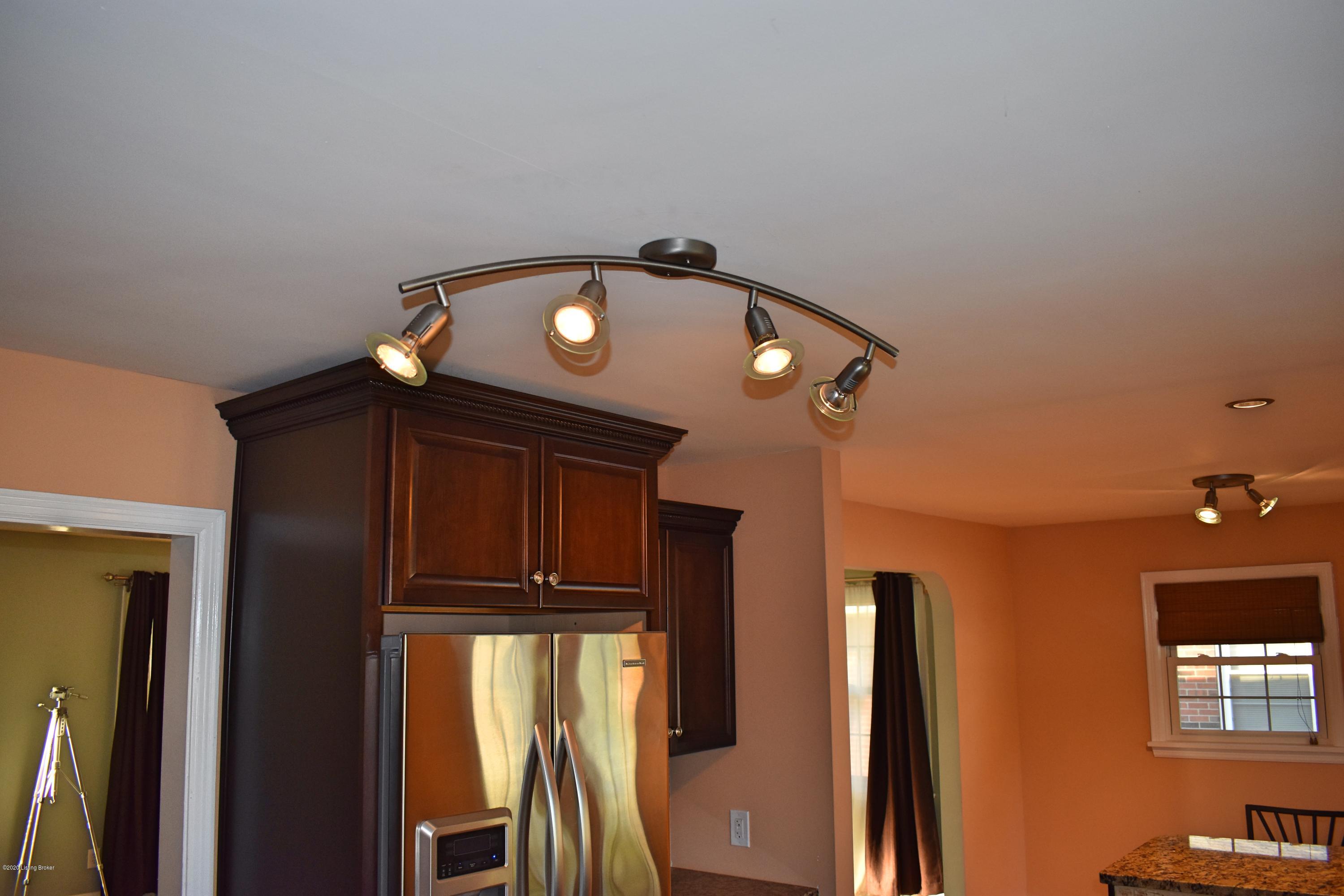 3530 Hanover Road Louisville, KY 40207 - Photo 16 of 38 DSC_4090