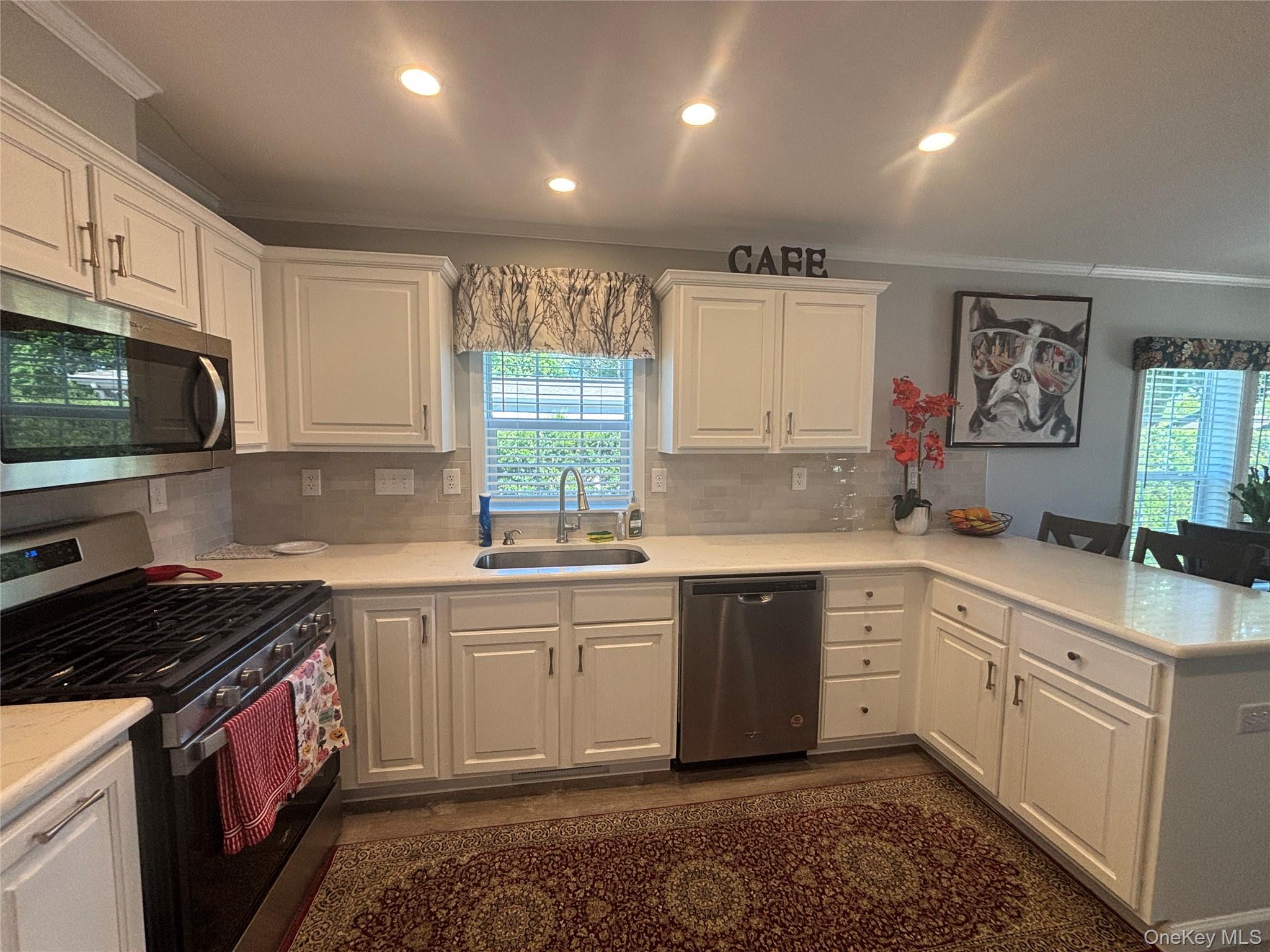 1661 Old Country Road, Unit 351B Riverhead, NY 11901 - Photo 16 of 39